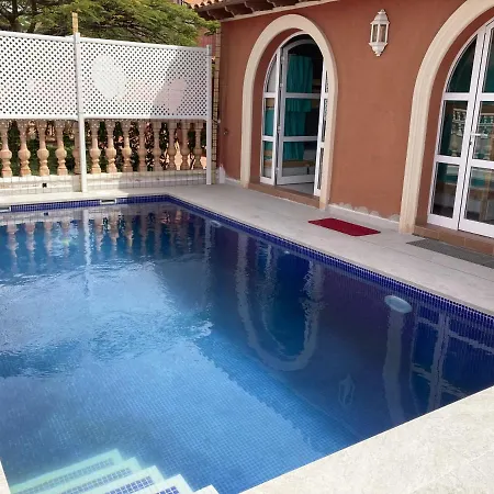 Duque Nest Albergue