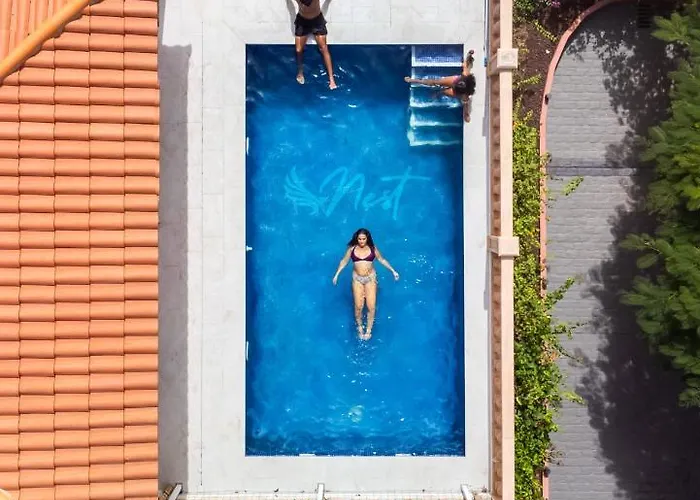 Albergue Duque Nest *