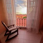 Hostel Duque Nest *