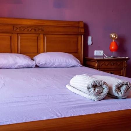 Duque Nest بيت شباب أذيخي