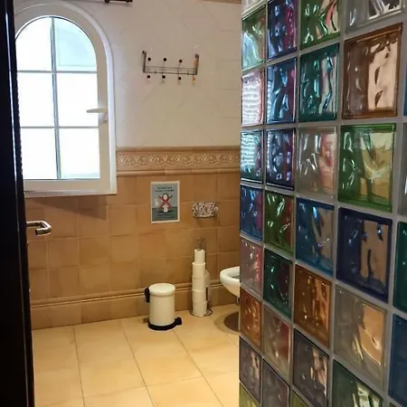 Duque Nest بيت شباب *