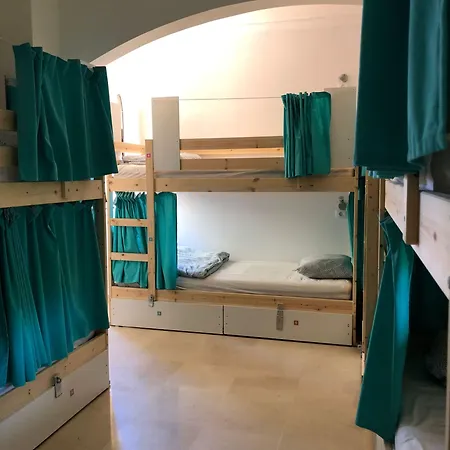 Hostel Duque Nest Costa Adeje (Tenerife)