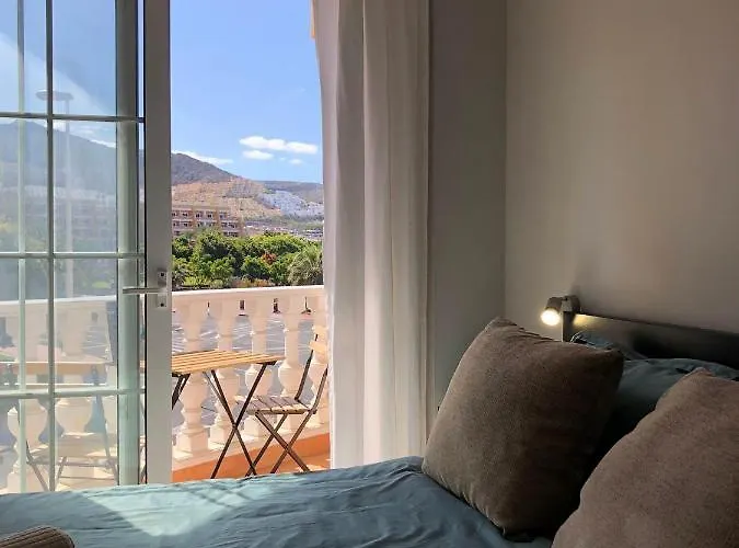 ホステル Duque Nest *